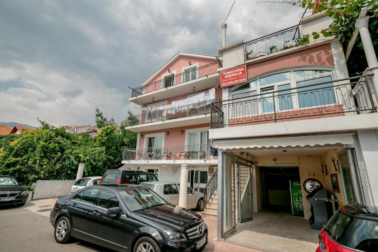 Apartments Milanovic Χέρτσεγκ Νόβι Εξωτερικό φωτογραφία