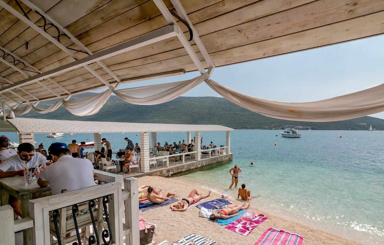 Apartments Milanovic Χέρτσεγκ Νόβι Εξωτερικό φωτογραφία